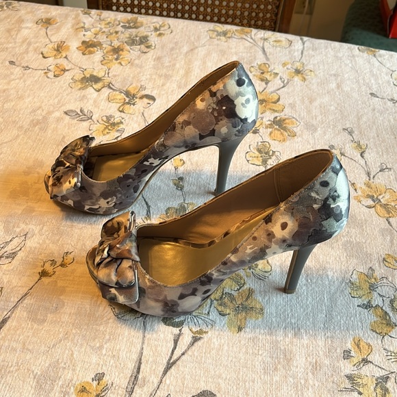 Fioni Brand Stiletto Heels Size 7, never worn - Picture 5 of 7